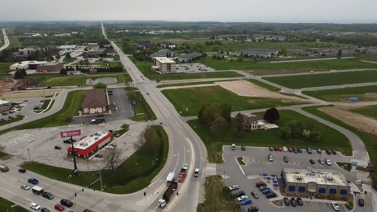 4305 N 40th St, Sheboygan, WI for lease Building Photo- Image 1 of 23