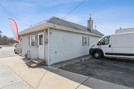 75 Georges Rd, New Brunswick, NJ for sale - Building Photo - Image 1 of 3