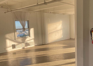 656 S Los Angeles St, Los Angeles, CA for lease Interior Photo- Image 1 of 8