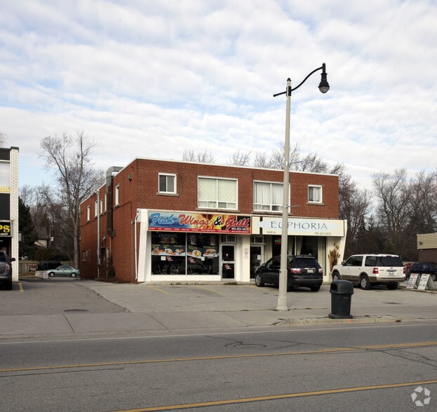 2307-2309 Lakeshore Rd W, Oakville, ON for sale - Primary Photo - Image 1 of 2