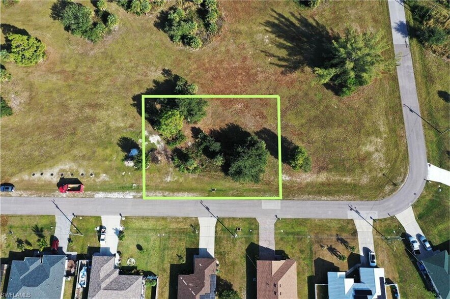 1623 16TH Ct, Cape Coral, FL for sale - Building Photo - Image 2 of 5