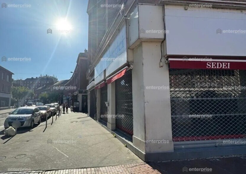 Retail in Amiens for lease - Building Photo - Image 3 of 3