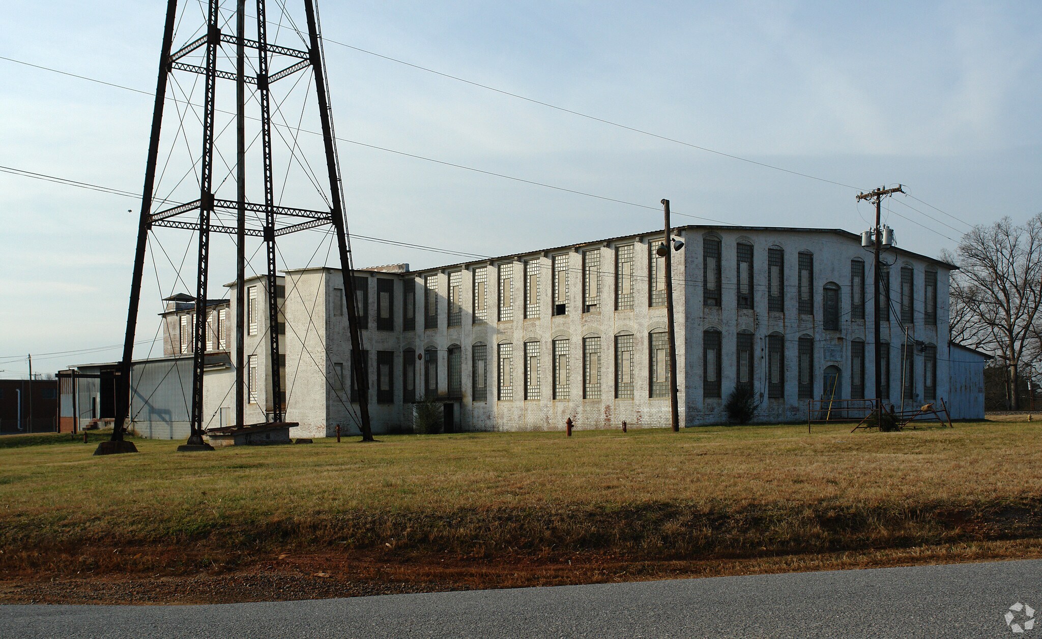 206 11th St SE, Newton, NC for sale Primary Photo- Image 1 of 1