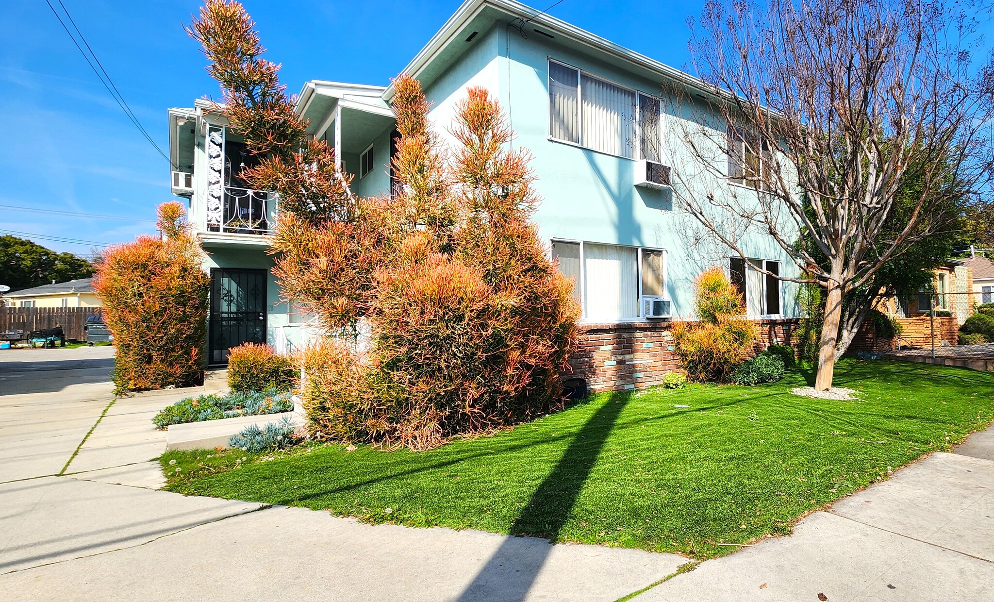 1015 W Verdugo Ave, Burbank, CA for sale Primary Photo- Image 1 of 1