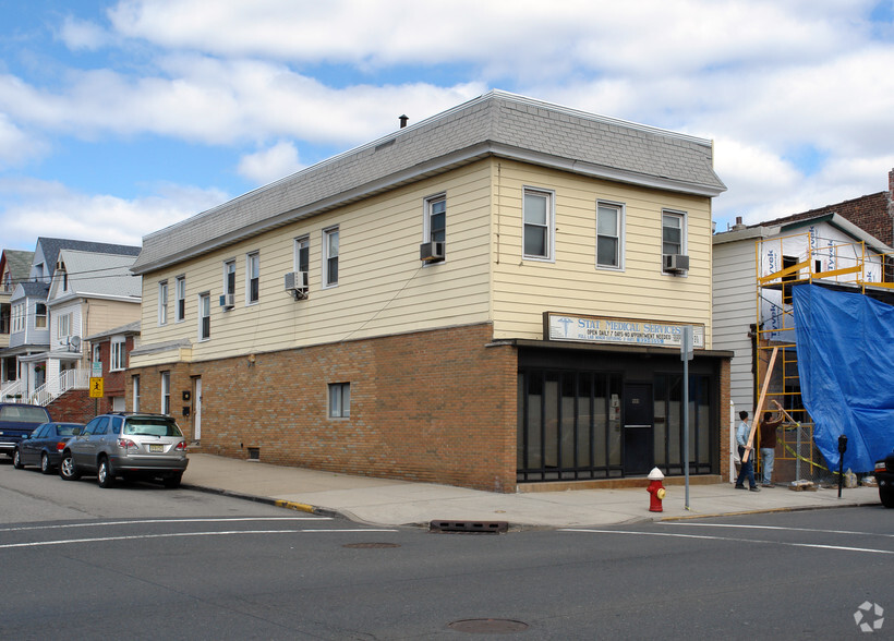 989 Broadway, Bayonne, NJ for sale - Primary Photo - Image 1 of 1