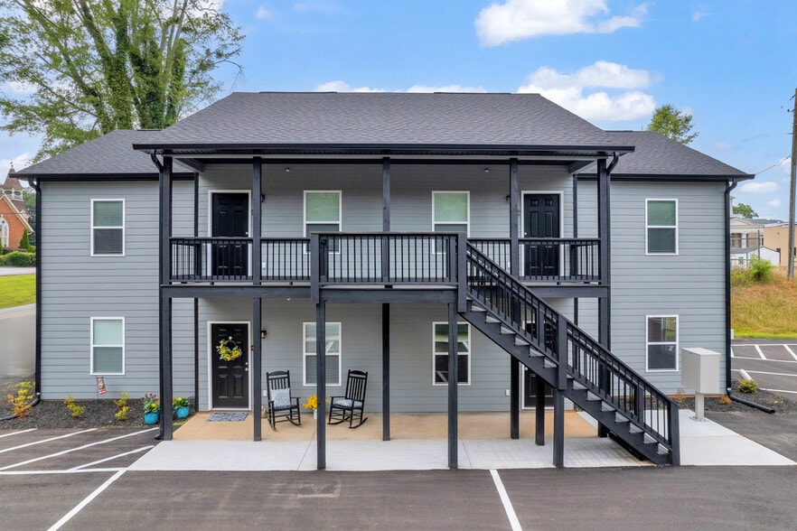 339 Gainesville St, Carnesville, GA for sale - Primary Photo - Image 1 of 5