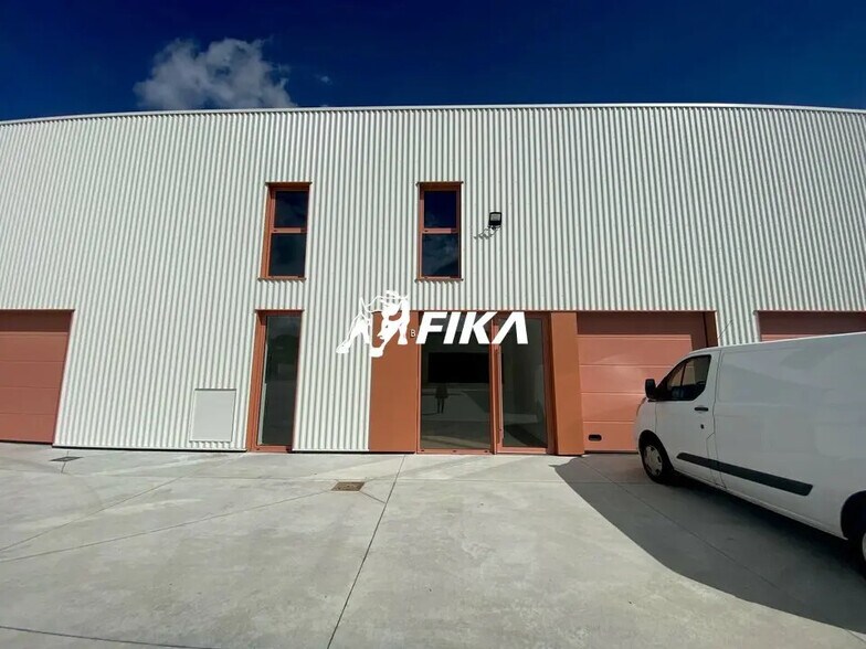 Flex in Mondouzil for lease - Building Photo - Image 3 of 7