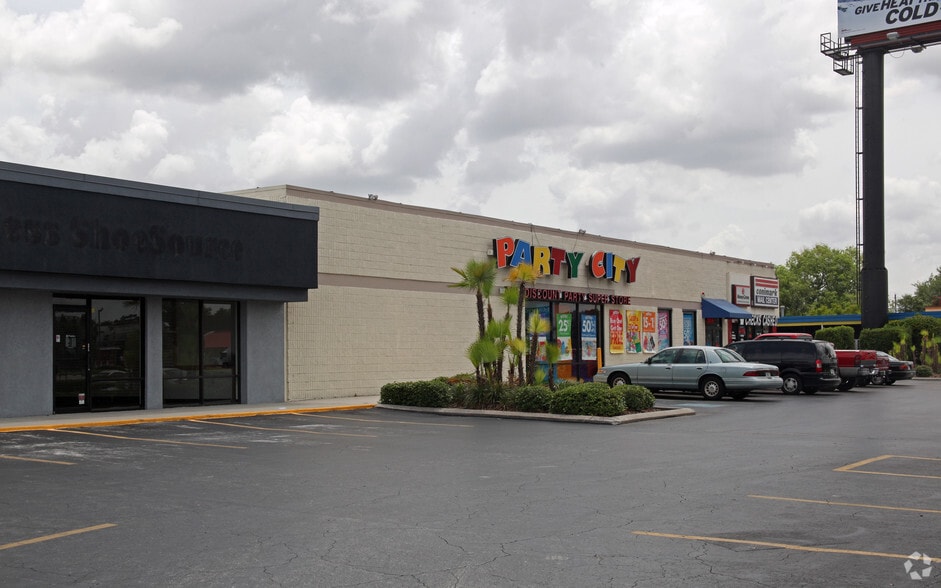 17151719 E Fowler Ave, Tampa, FL 33612