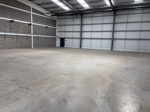 Kingsway, Rochdale for lease Interior Photo- Image 1 of 1