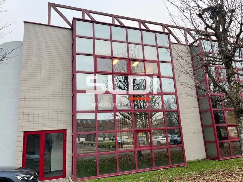 Location Bureaux 500 m² - Photo 1
