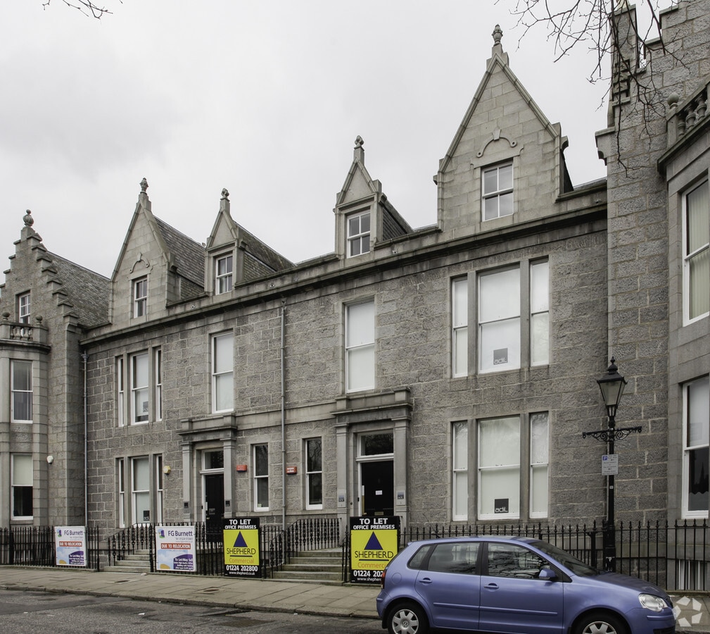 34 Rubislaw Ter, Aberdeen, AB10 1XE