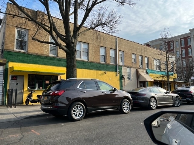 4501 Ditmars Blvd, Astoria, NY for sale - Primary Photo - Image 1 of 1