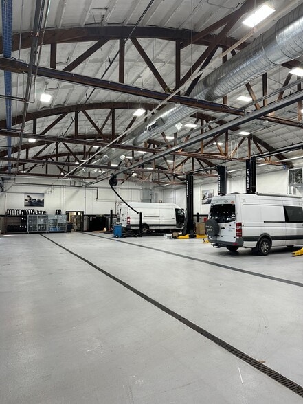 1001 Ridge Pike, Conshohocken, PA for sale - Interior Photo - Image 3 of 5