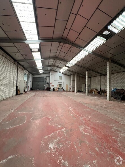 Industrial in San Fernando De Henares, MAD for sale - Building Photo - Image 2 of 9