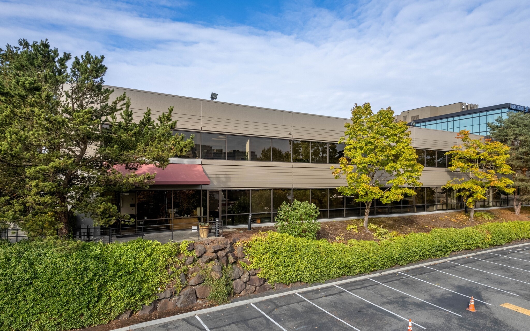 12600 SE 38th St, Bellevue, WA for lease Interior Photo- Image 1 of 3