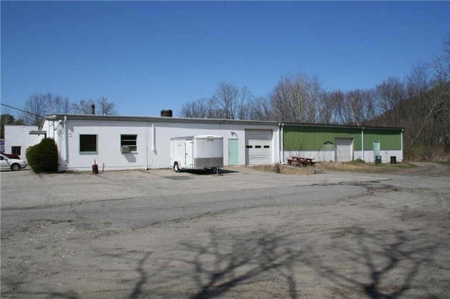 50 Thomaston Rd, Litchfield, CT for lease - Building Photo - Image 2 of 5