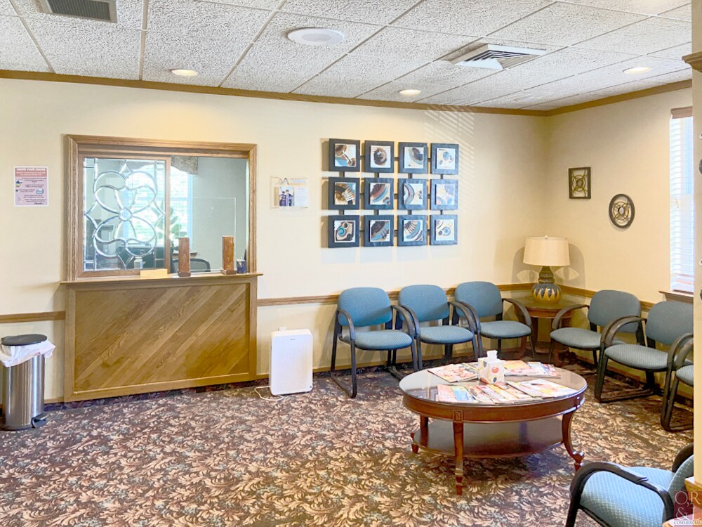 162 Mountain Rd, Suffield, CT 06078 Office/Medical for Lease