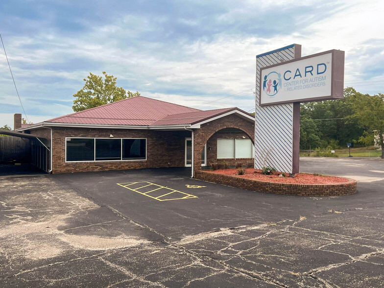 496 Old Route 66, Saint Robert, MO for lease - Building Photo - Image 1 of 37