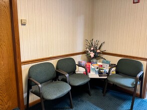 29099-29133 Health Campus Dr, Cleveland, OH for lease Lobby- Image 2 of 16