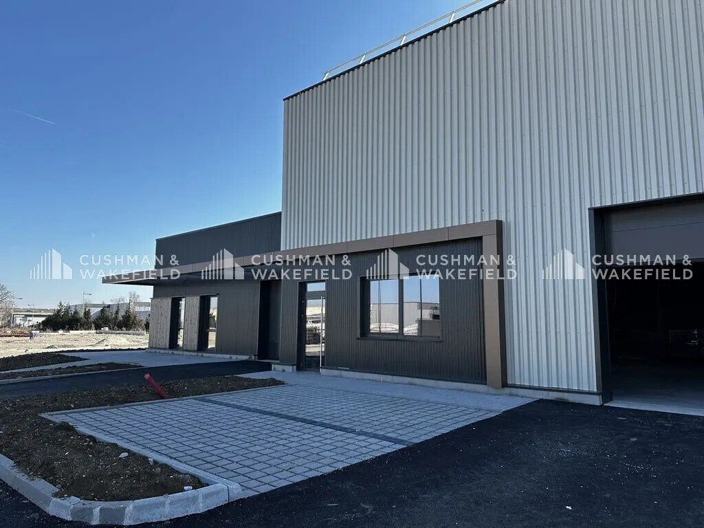Vente Local d'activités 280 m² - Photo 1