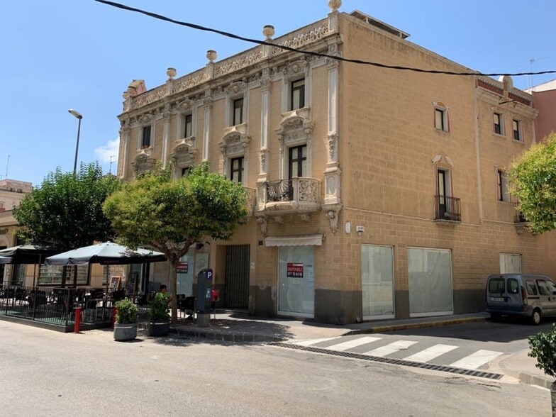 Avinguda de la Ràpita, Amposta, Tarragona for lease - Building Photo - Image 2 of 4