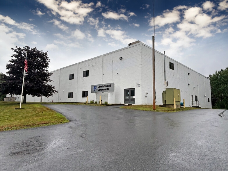 7 Nadeau Dr, Rochester, NH for lease - Building Photo - Image 1 of 1