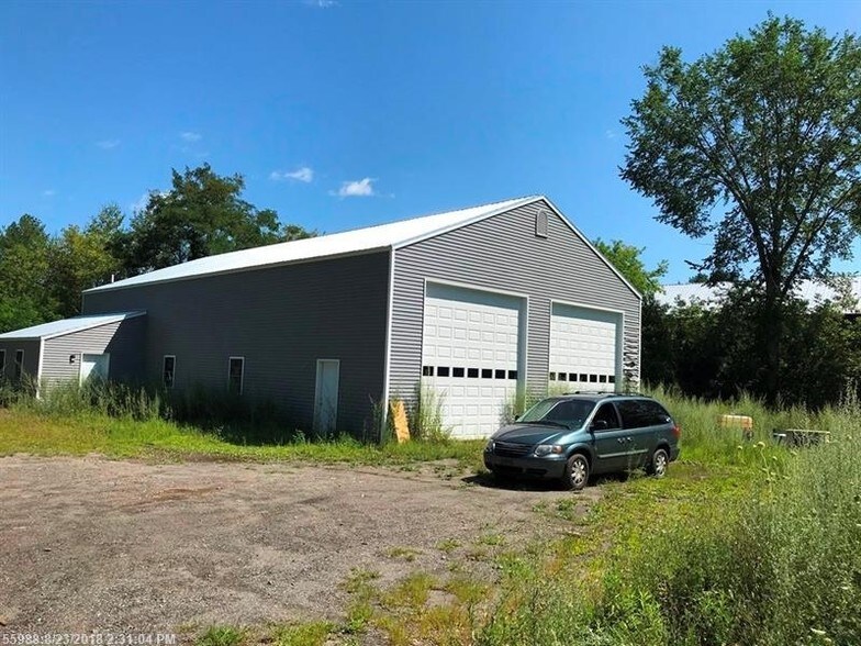 748 Augusta Rd, Winslow, ME for sale - Primary Photo - Image 1 of 1