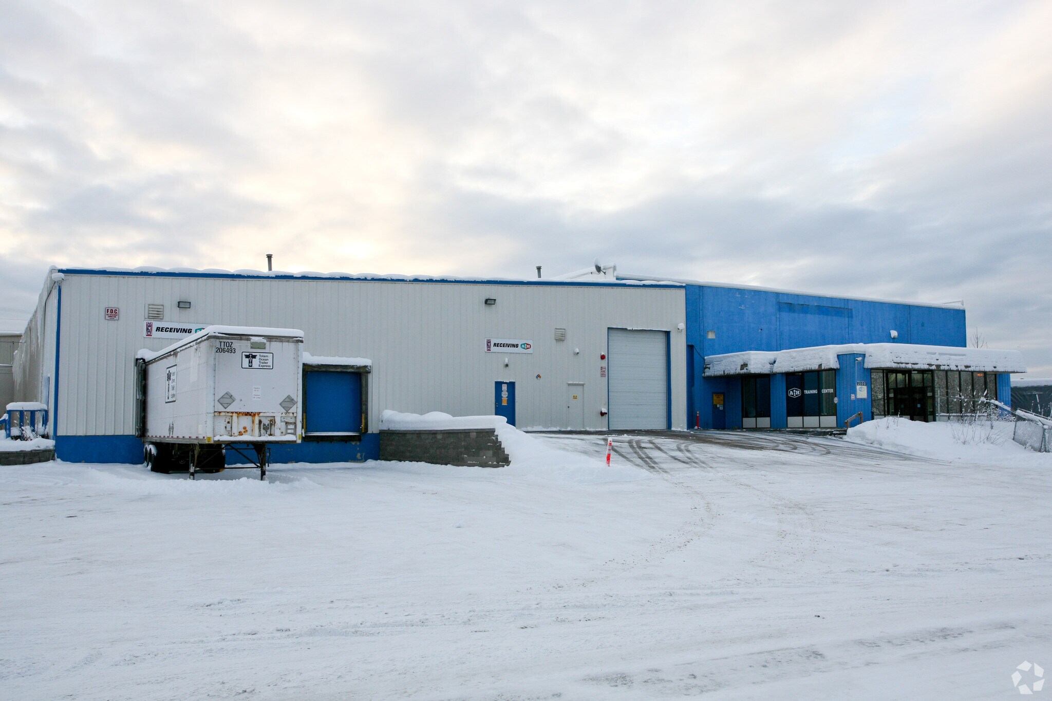 2100 Viking Dr, Anchorage, AK for sale Building Photo- Image 1 of 1