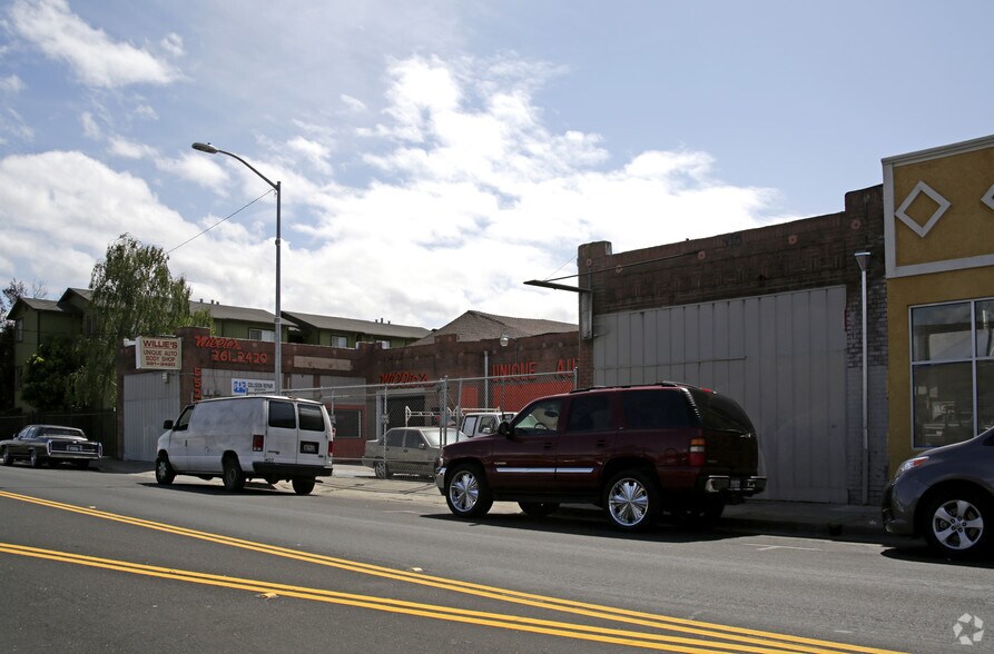 5521-5525 Foothill Blvd, Oakland, CA for sale - Building Photo - Image 1 of 1