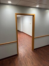 411 W Lake Lansing Rd, East Lansing, MI for lease Interior Photo- Image 2 of 13