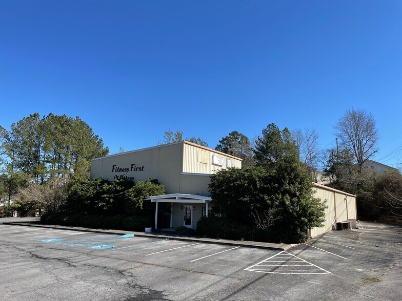 610 Red Bud Rd, Calhoun, GA 30701