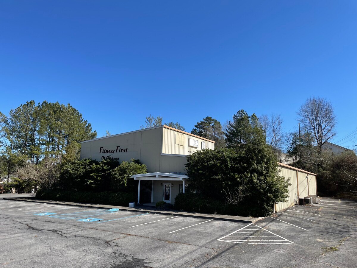 610 Red Bud Rd, Calhoun, GA 30701