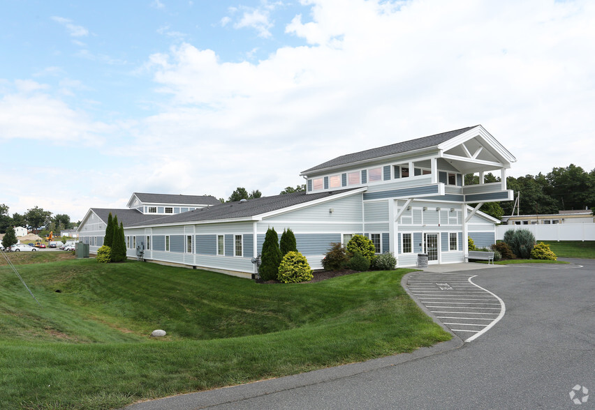 395 Southampton Rd, Westfield, MA for sale - Primary Photo - Image 1 of 1