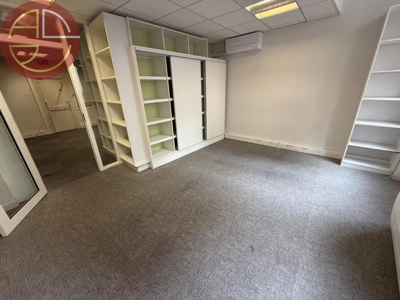 Office in Toulouse for lease - Interior Photo - Image 3 of 5
