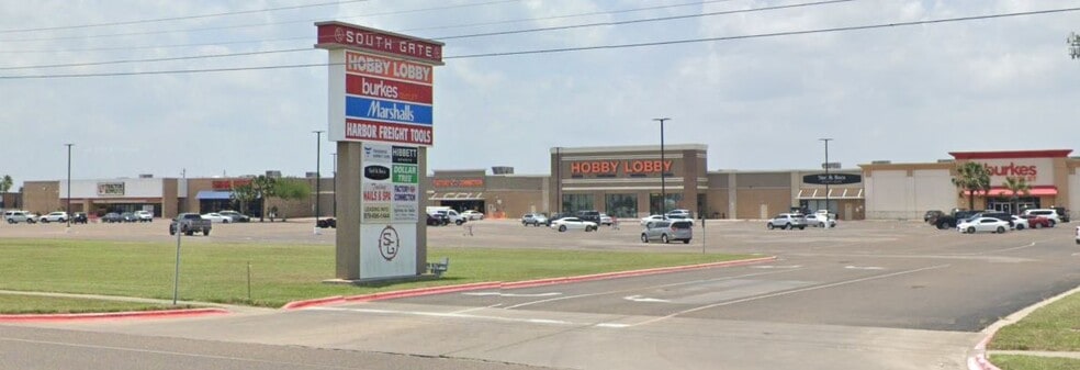 2405 S Brahma Blvd, Kingsville, TX for lease - Building Photo - Image 2 of 5