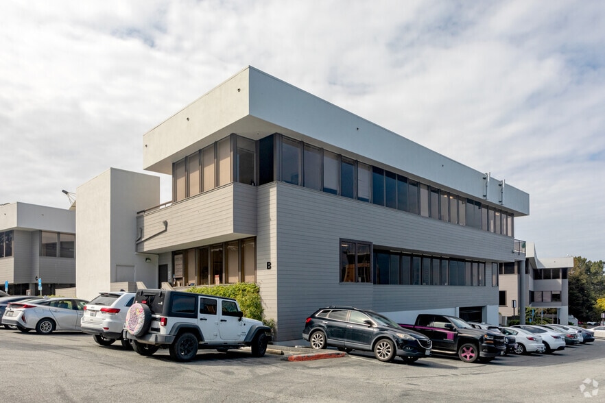 2511 Garden Rd, Monterey, CA for lease - Building Photo - Image 3 of 26