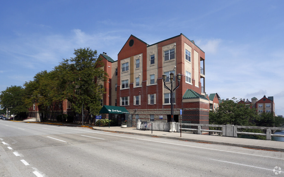 359 N West St, Indianapolis, IN for sale - Primary Photo - Image 1 of 1