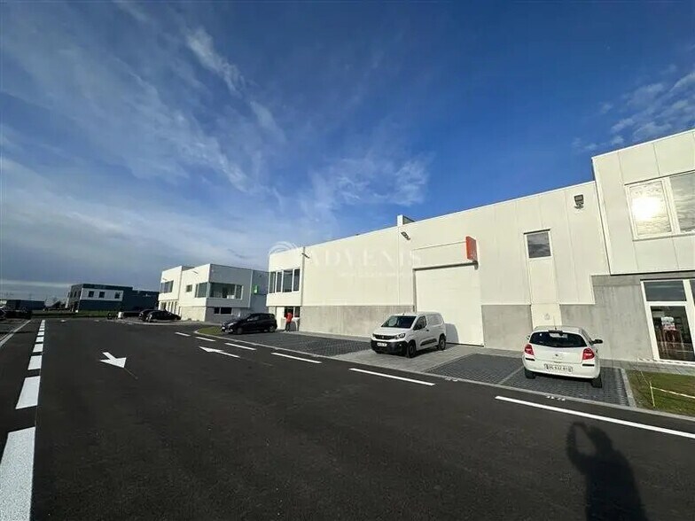 Flex in Escaudain for lease - Building Photo - Image 2 of 7