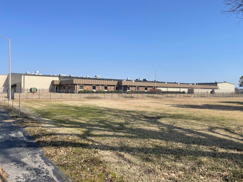 1200 Ely St, Kennett, MO for sale - Building Photo - Image 1 of 1