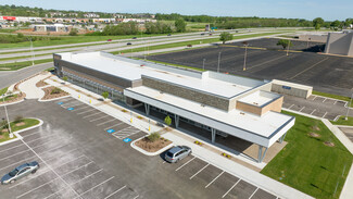 More details for 400 NW Barry Rd, Kansas City, MO - Retail for Lease