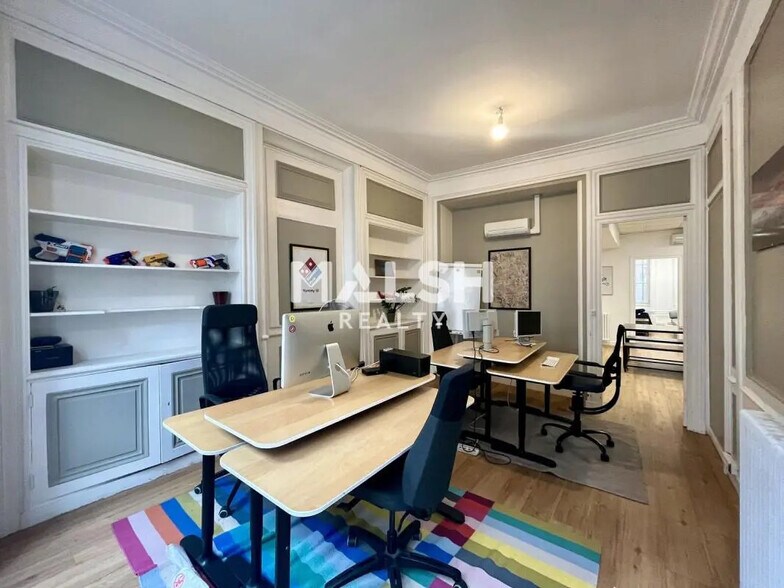 Office in Lyon for lease - Interior Photo - Image 3 of 13