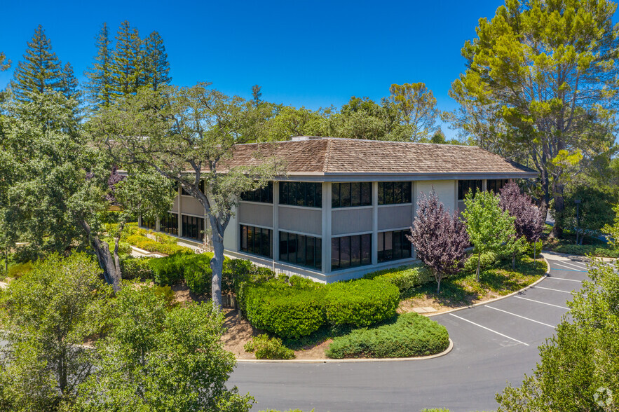 2770 Sand Hill Rd, Menlo Park, CA for lease - Building Photo - Image 2 of 5