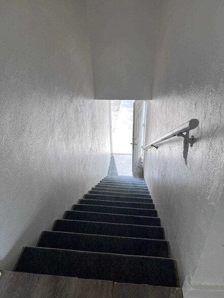 101 N Main St, Del Rio, TX for sale - Interior Photo - Image 2 of 9