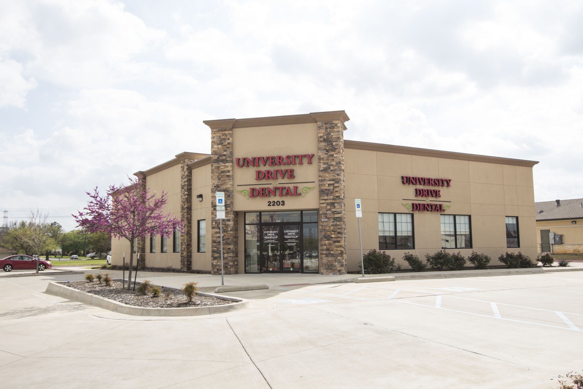 2203 W University Dr, Denton, TX 76201