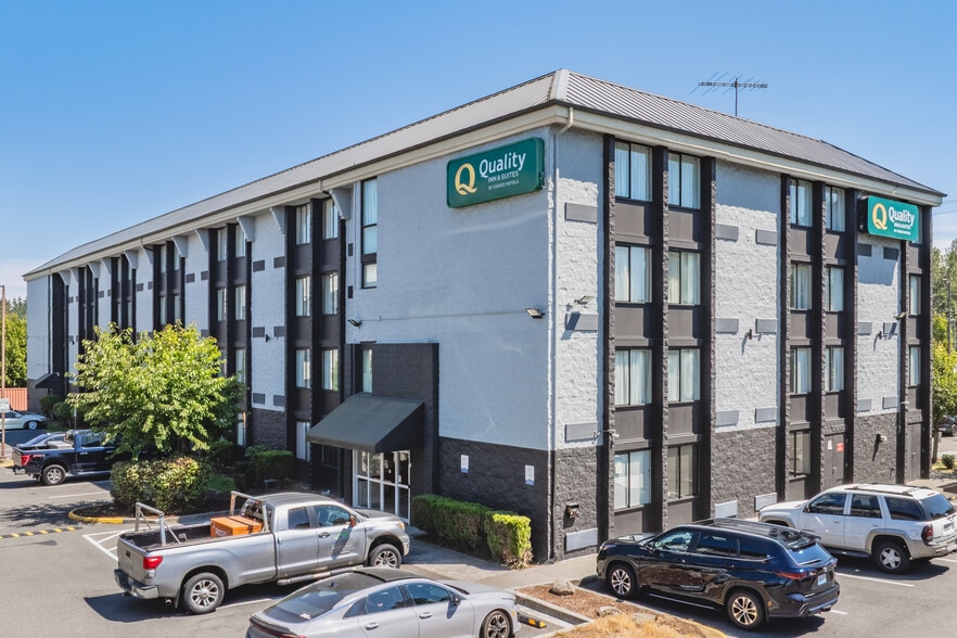 Quality Inn & Suites Everett - Motel