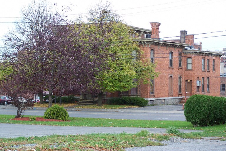 7 Hopper St, Utica, NY for sale - Building Photo - Image 1 of 1