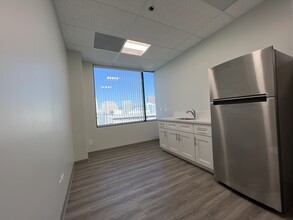 420 E 3rd St, Los Angeles, CA for lease Interior Photo- Image 2 of 3