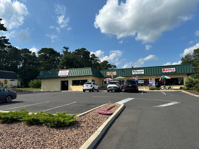 603 Route 9 S, Little Egg Harbor, NJ for lease - Building Photo - Image 1 of 12