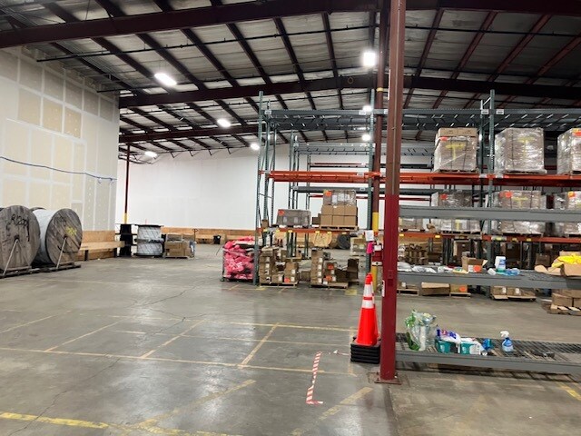 20 McJunkin Rd, Nitro, WV for lease - Building Photo - Image 3 of 14