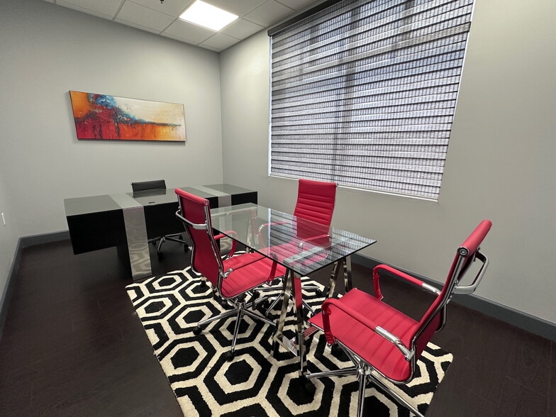 1507 S Hiawassee Rd Orlando FL - 1507 S Hiawassee Rd Orlando FL Building Photo 2 Large